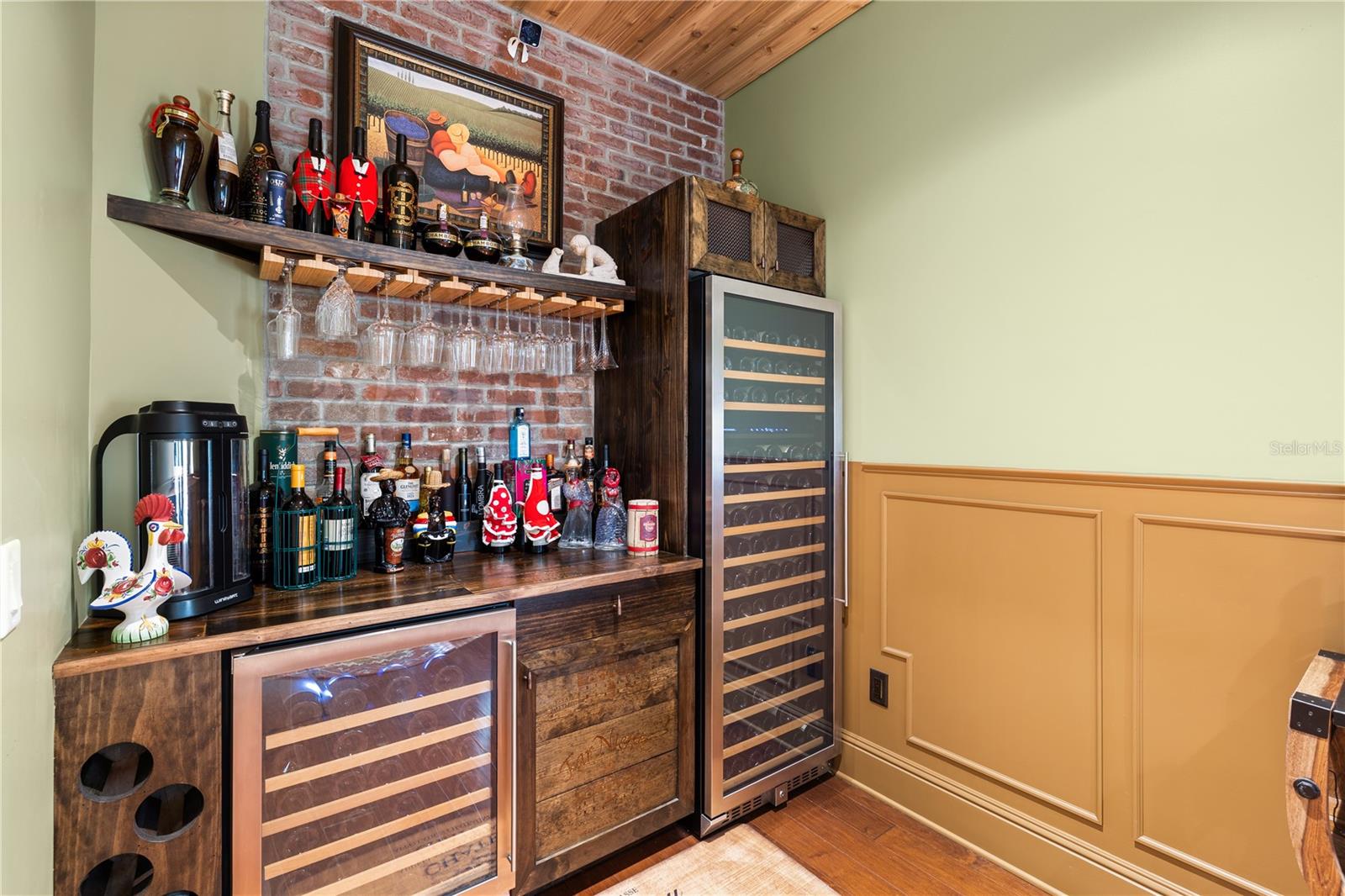 Image 15 of 30 For 1 Palm Terrace 604