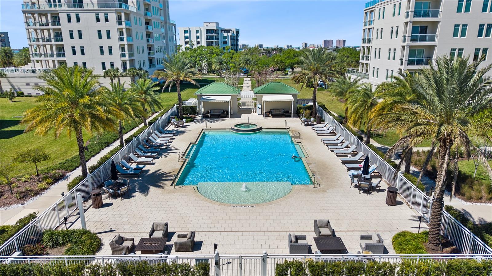 Image 28 of 30 For 1 Palm Terrace 604