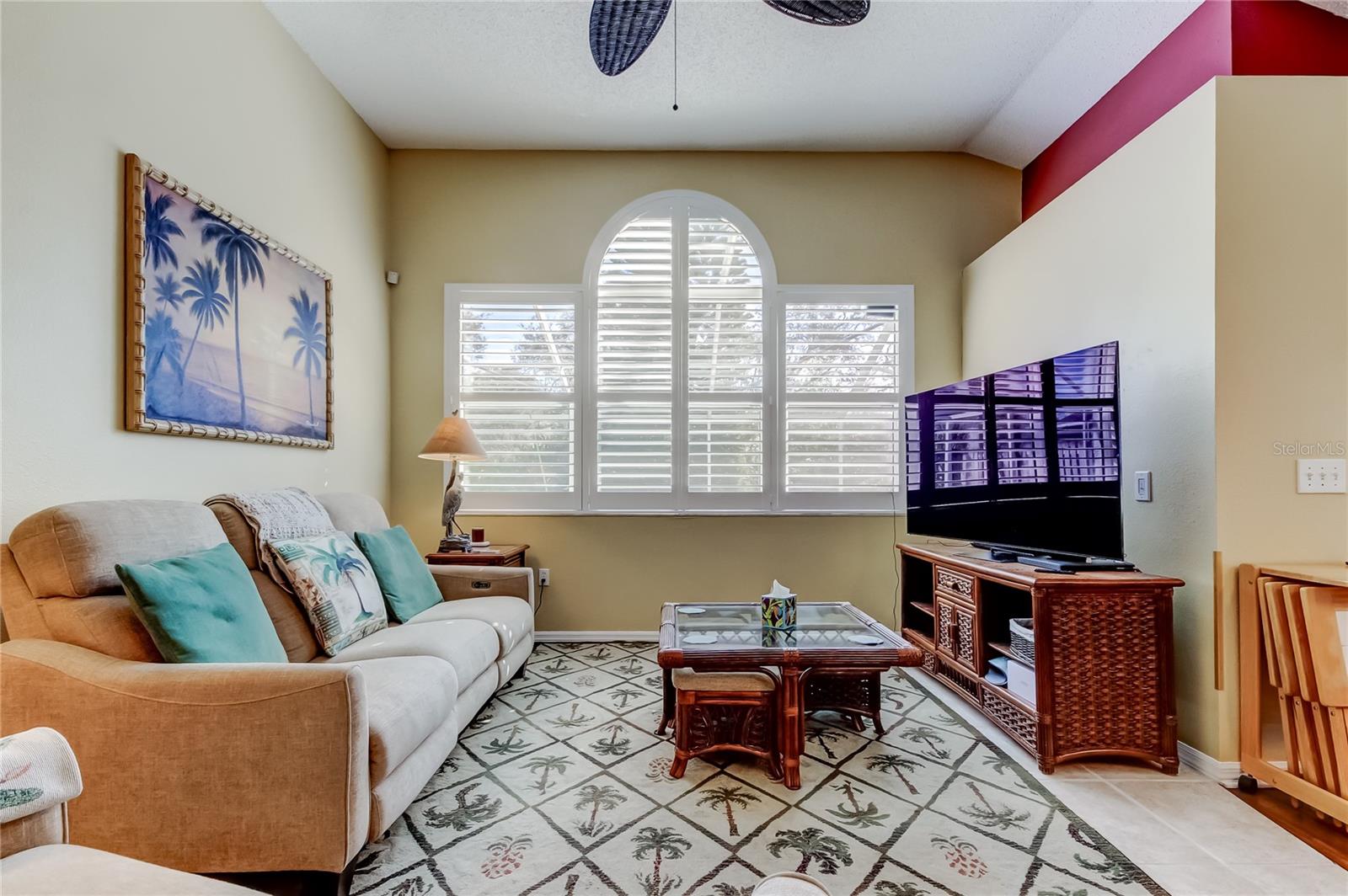 Image 11 of 65 For 10290 Oasis Palm Drive