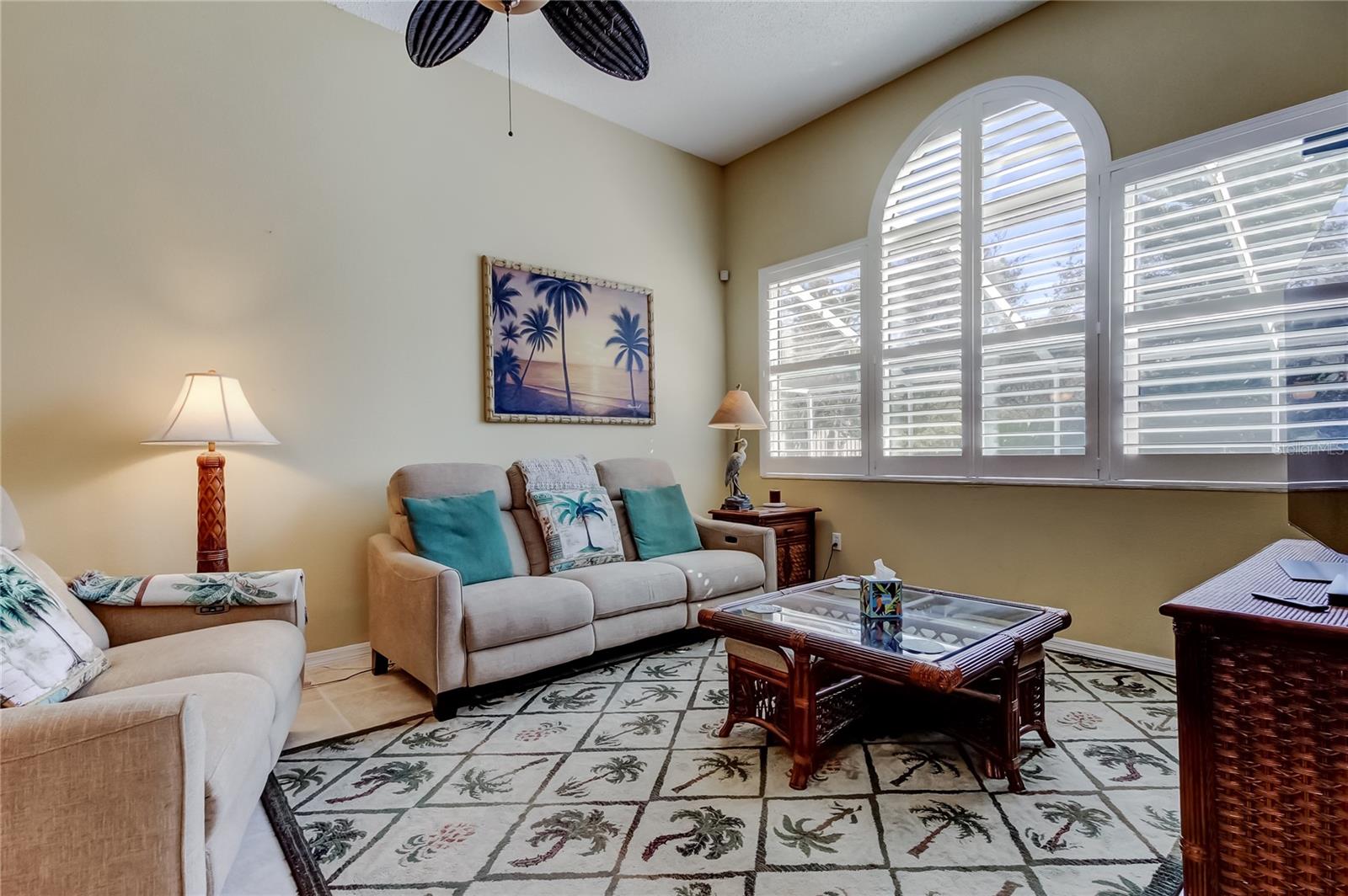 Image 12 of 65 For 10290 Oasis Palm Drive