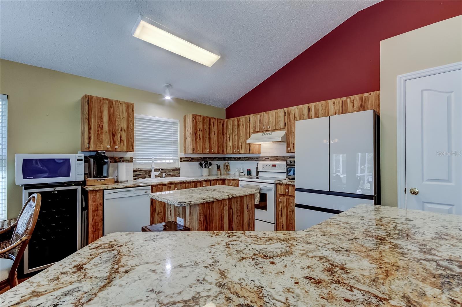 Image 16 of 65 For 10290 Oasis Palm Drive