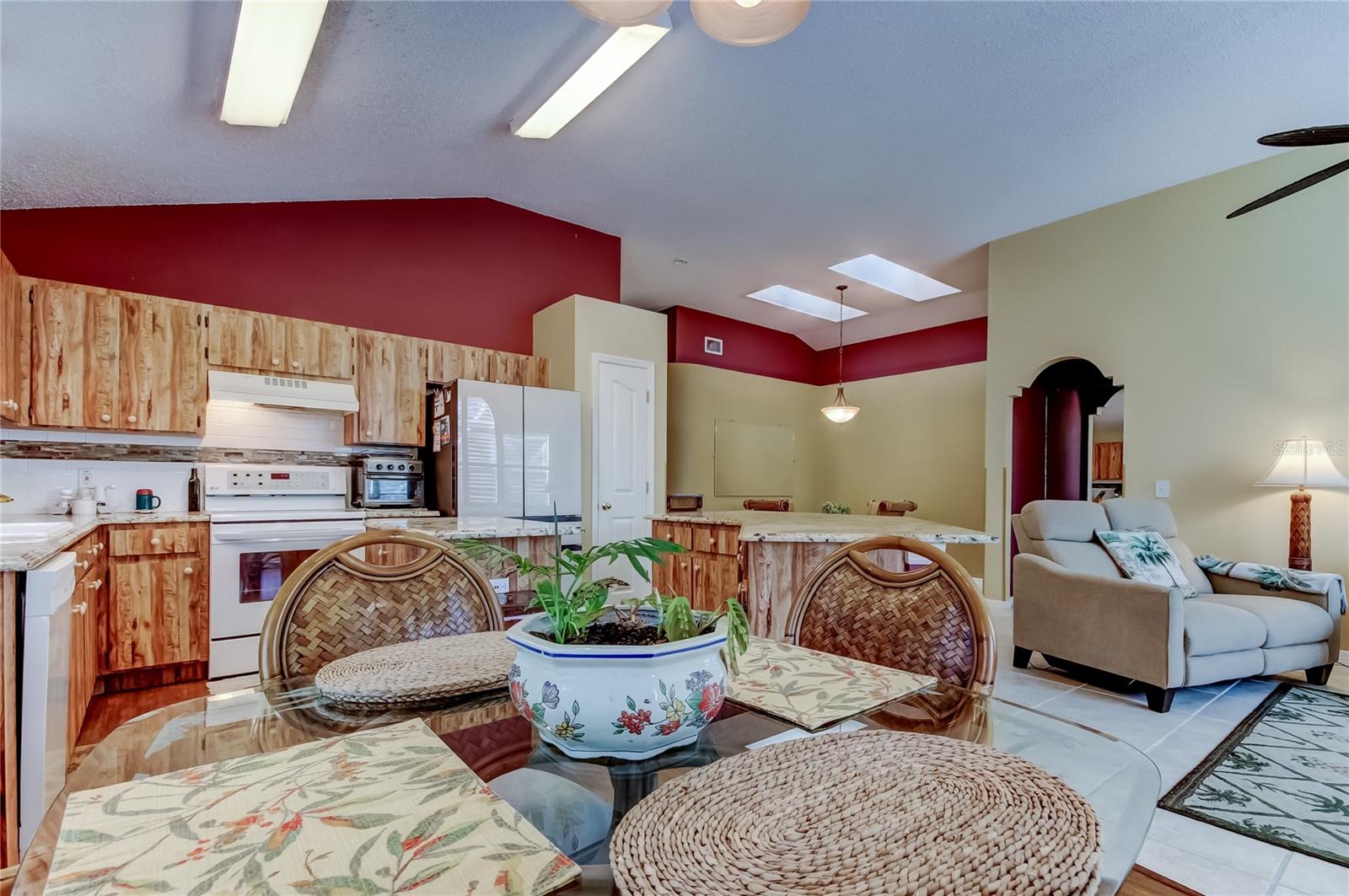 Image 32 of 65 For 10290 Oasis Palm Drive