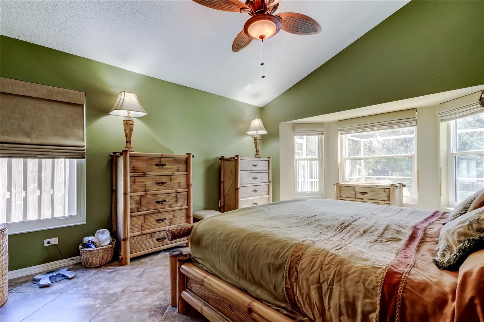 Image 33 of 65 For 10290 Oasis Palm Drive