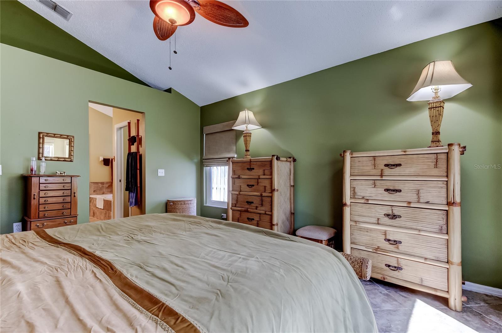 Image 36 of 65 For 10290 Oasis Palm Drive