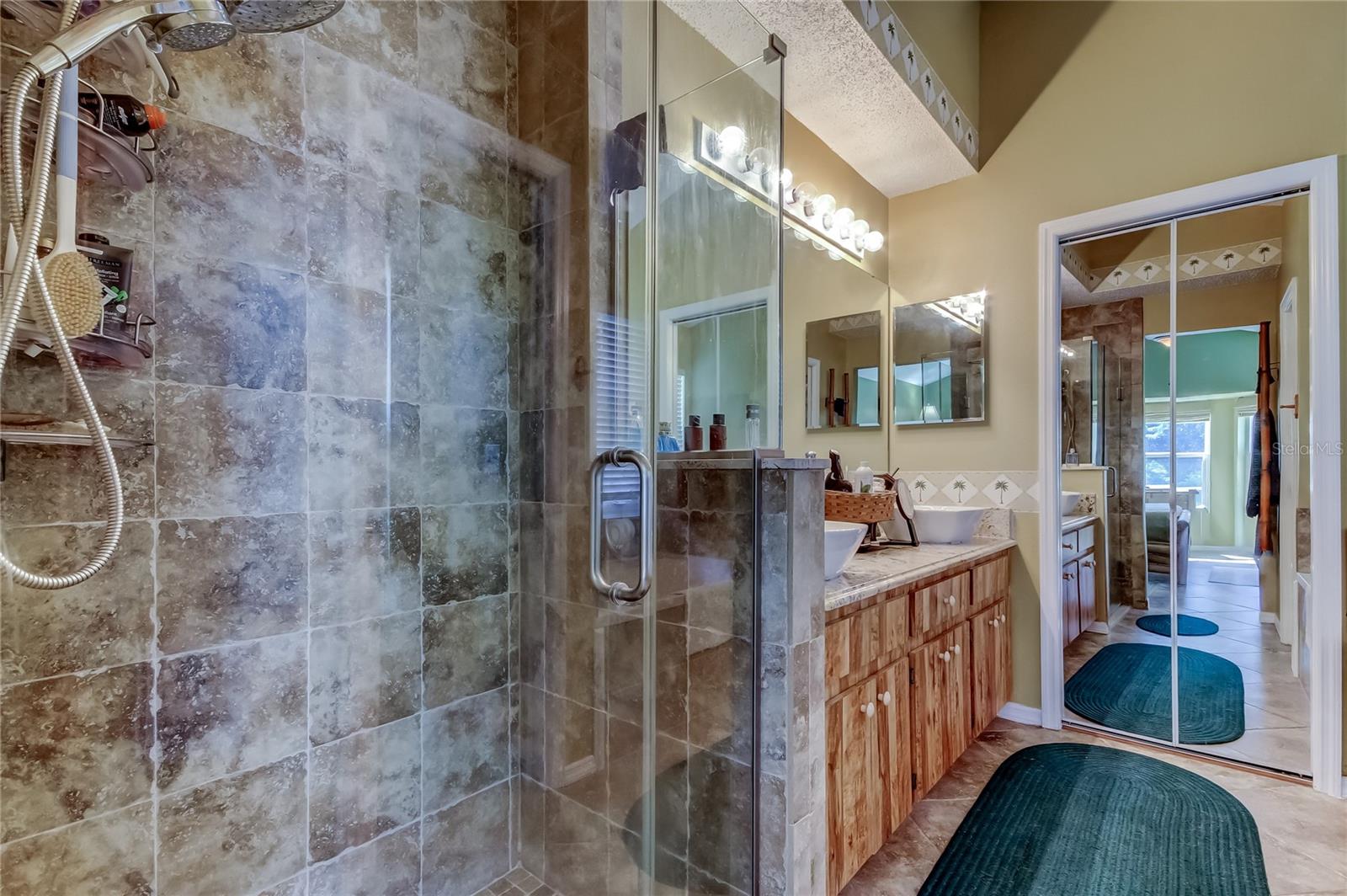 Image 37 of 65 For 10290 Oasis Palm Drive