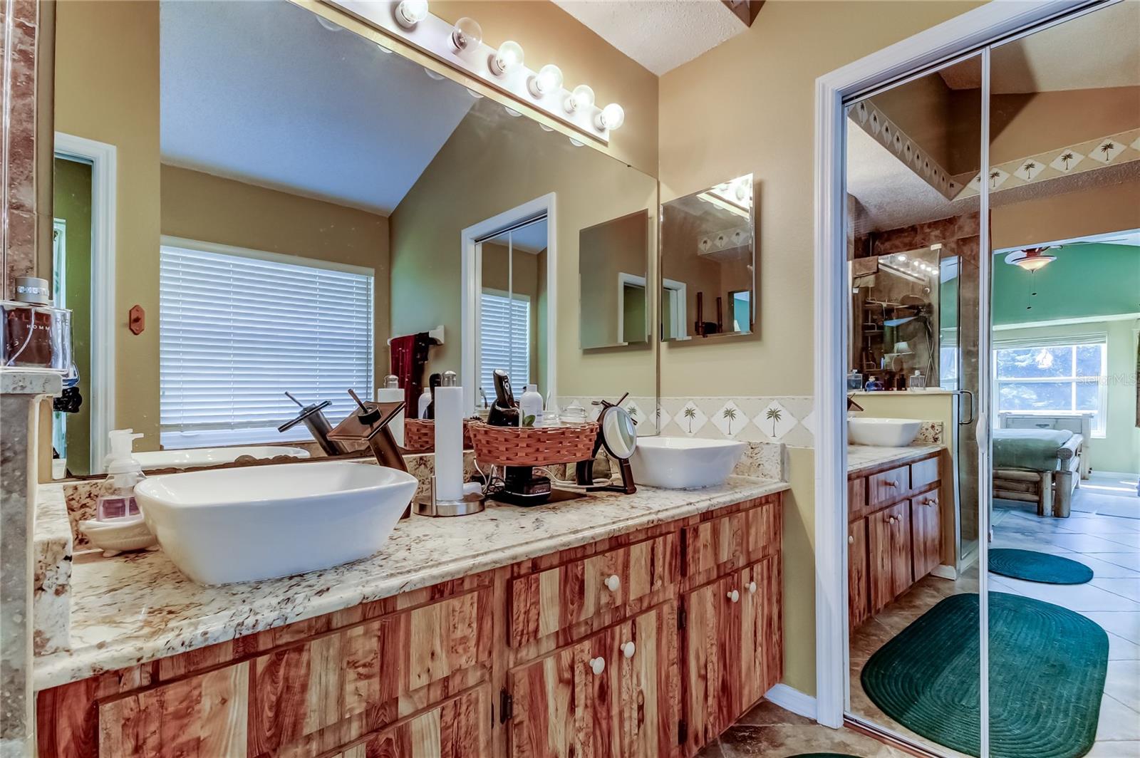 Image 38 of 65 For 10290 Oasis Palm Drive