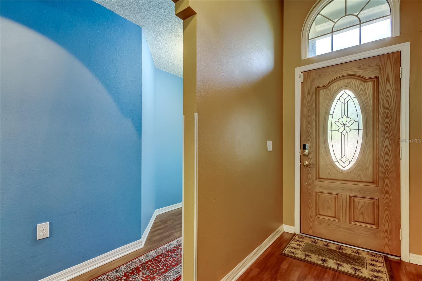 Image 4 of 65 For 10290 Oasis Palm Drive