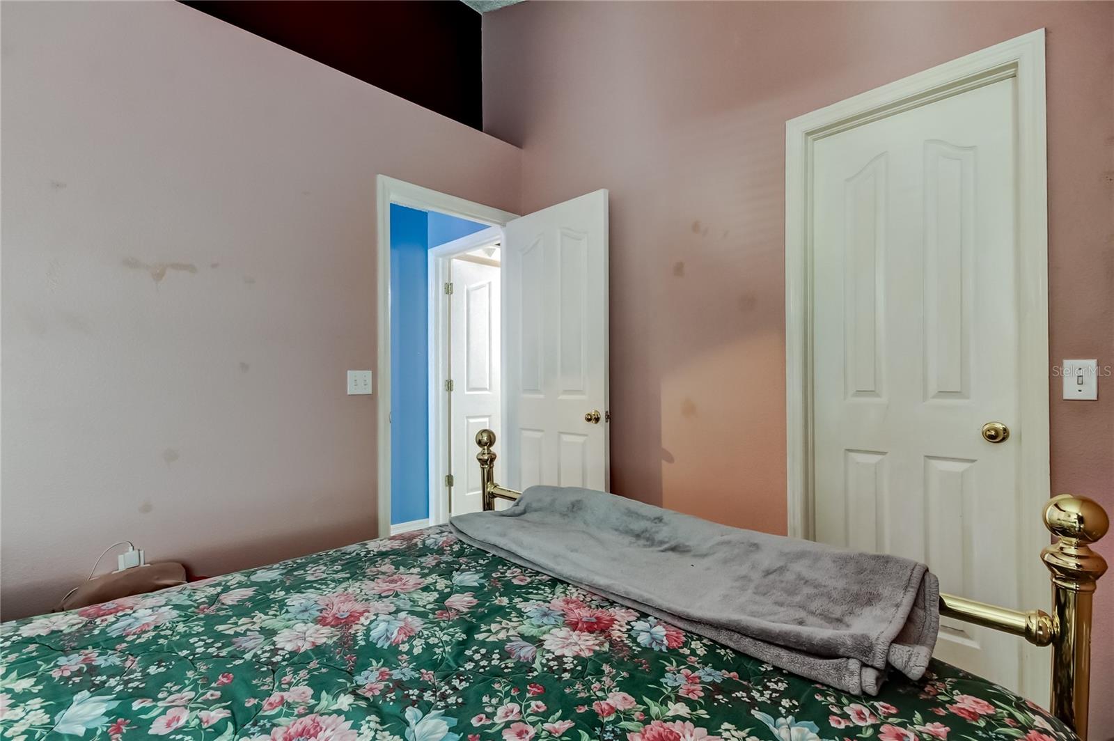 Image 43 of 65 For 10290 Oasis Palm Drive