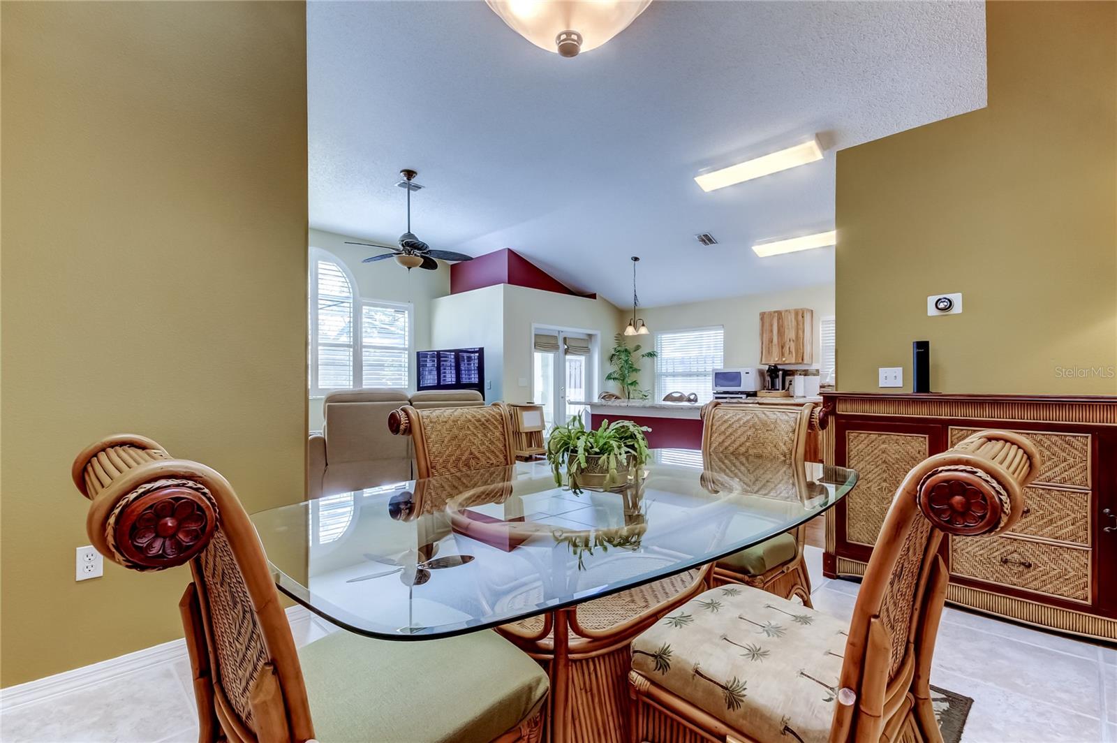 Image 7 of 65 For 10290 Oasis Palm Drive