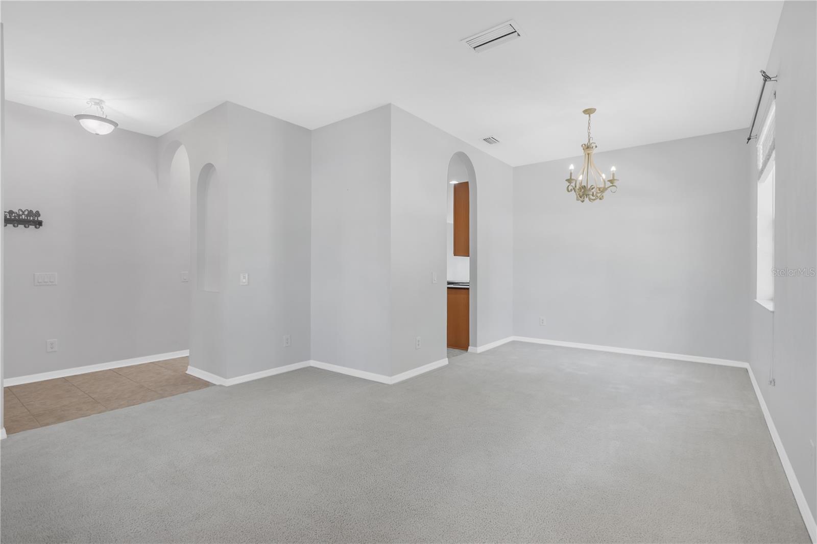 Image 10 of 33 For 5803 Tulip Flower Drive