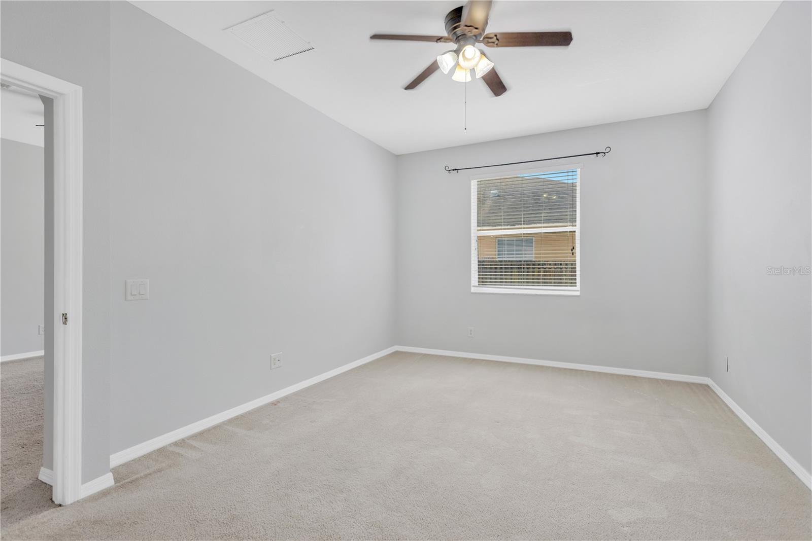 Image 21 of 33 For 5803 Tulip Flower Drive