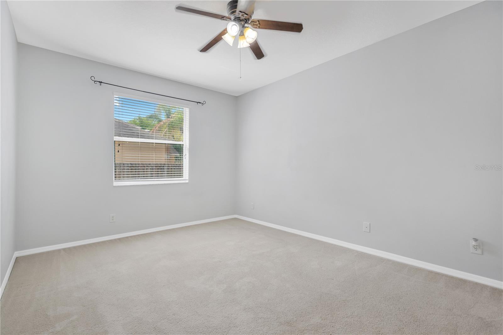 Image 27 of 33 For 5803 Tulip Flower Drive