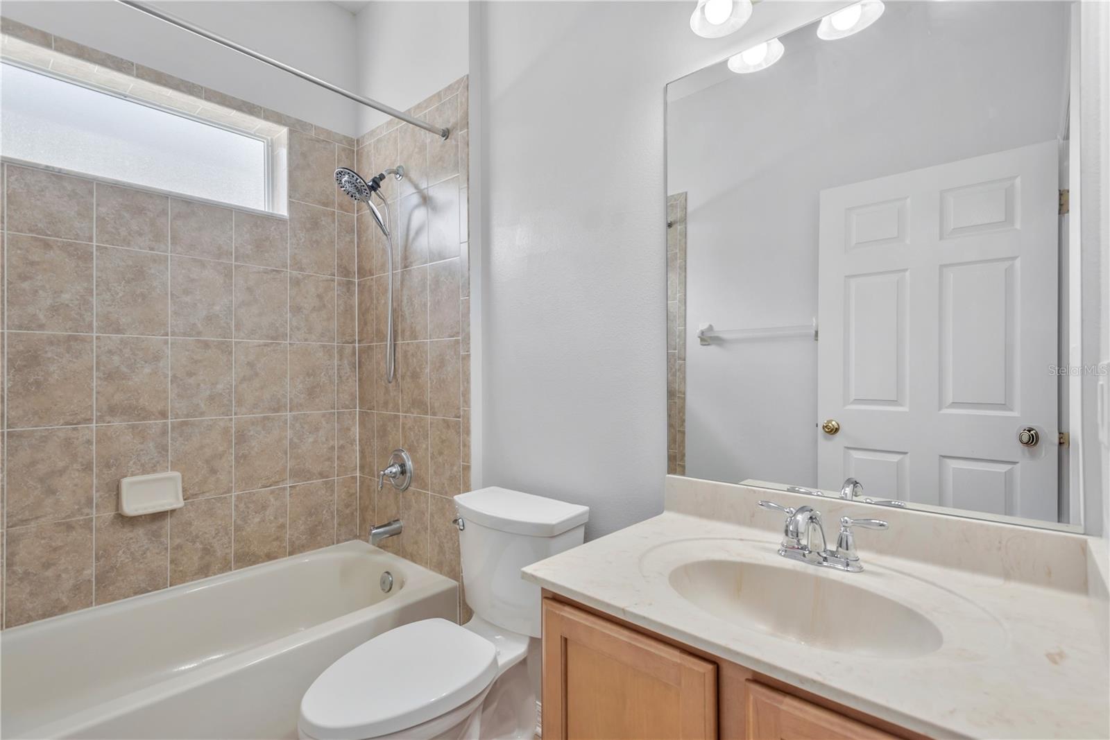 Image 28 of 33 For 5803 Tulip Flower Drive