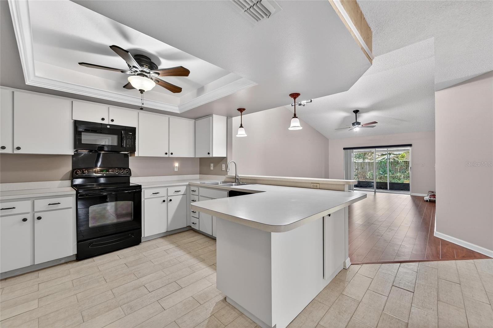 Image 10 of 40 For 2854 Whitehall Drive