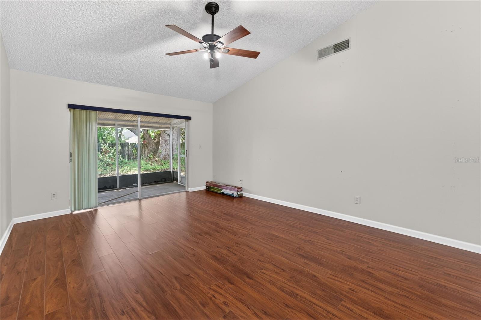 Image 15 of 40 For 2854 Whitehall Drive