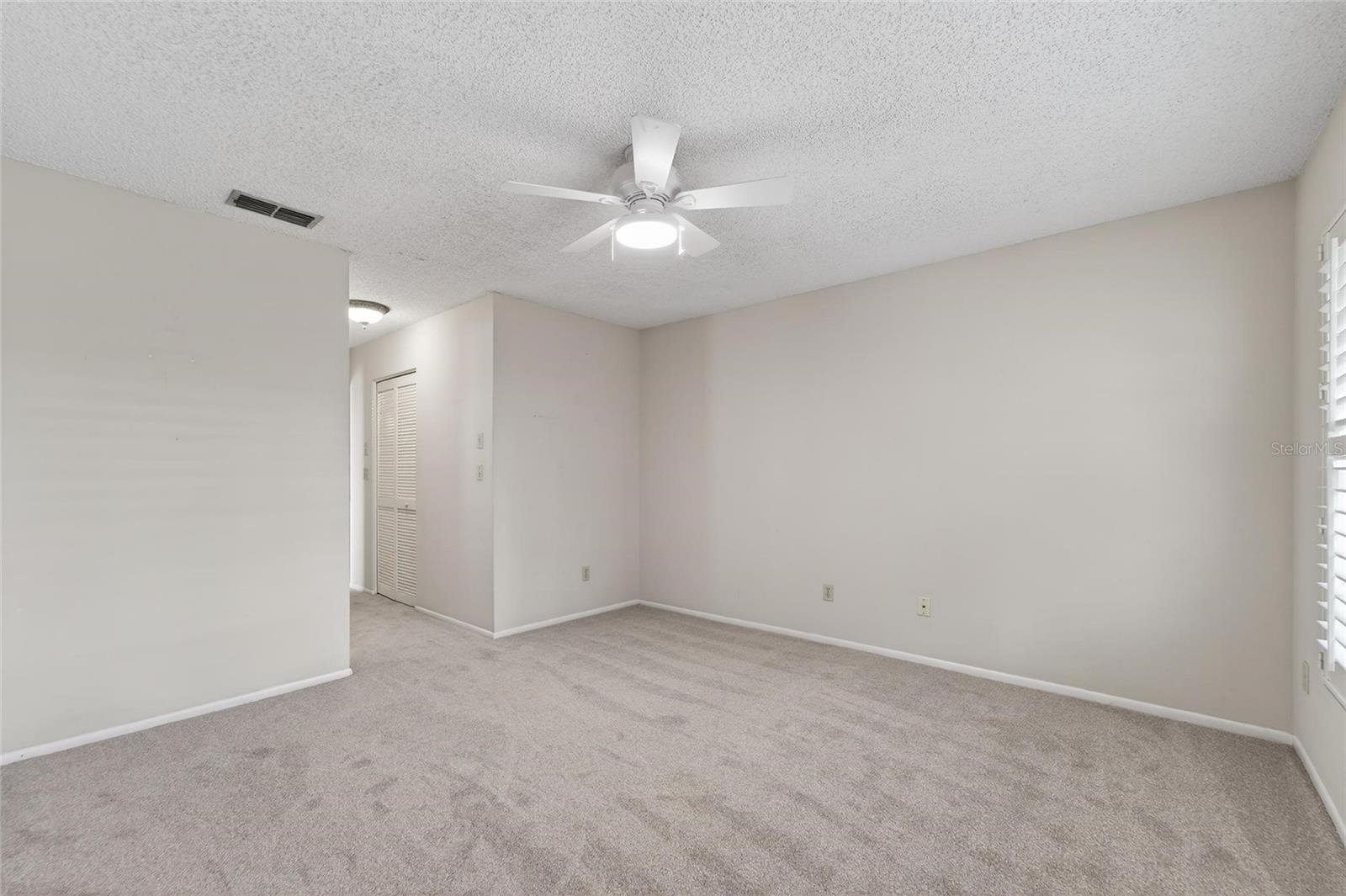 Image 21 of 40 For 2854 Whitehall Drive