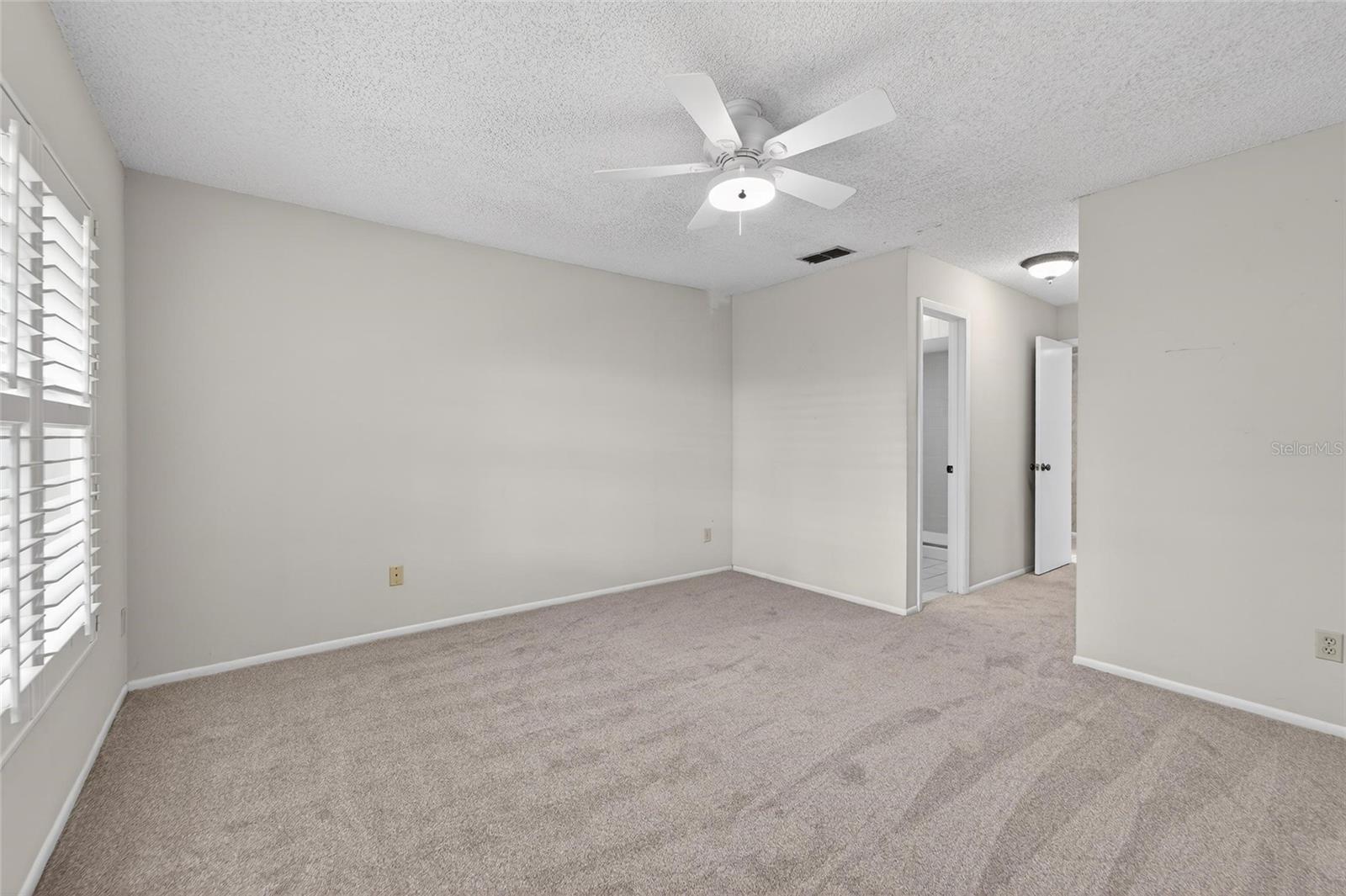 Image 22 of 40 For 2854 Whitehall Drive