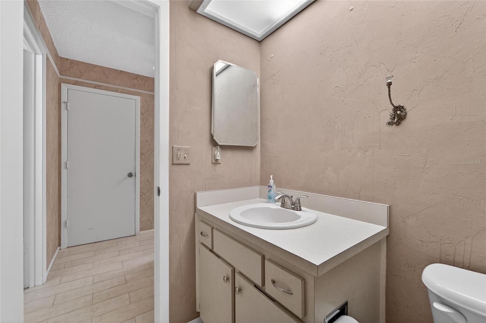 Image 32 of 40 For 2854 Whitehall Drive