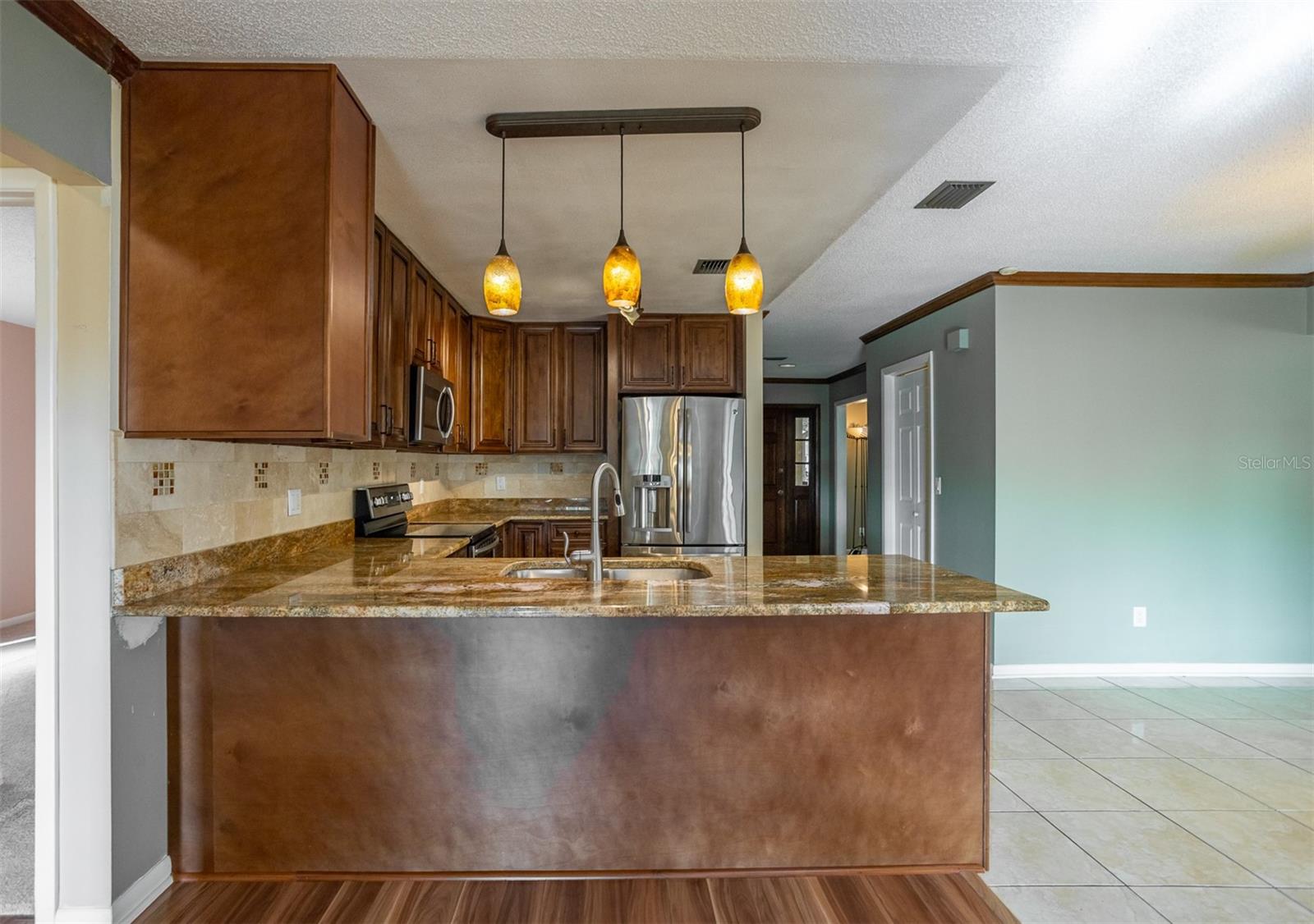 Image 12 of 39 For 8639 Leighton Drive