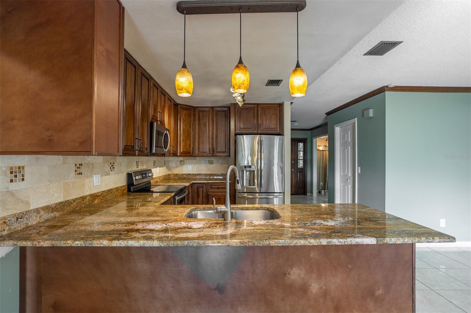 Image 13 of 39 For 8639 Leighton Drive