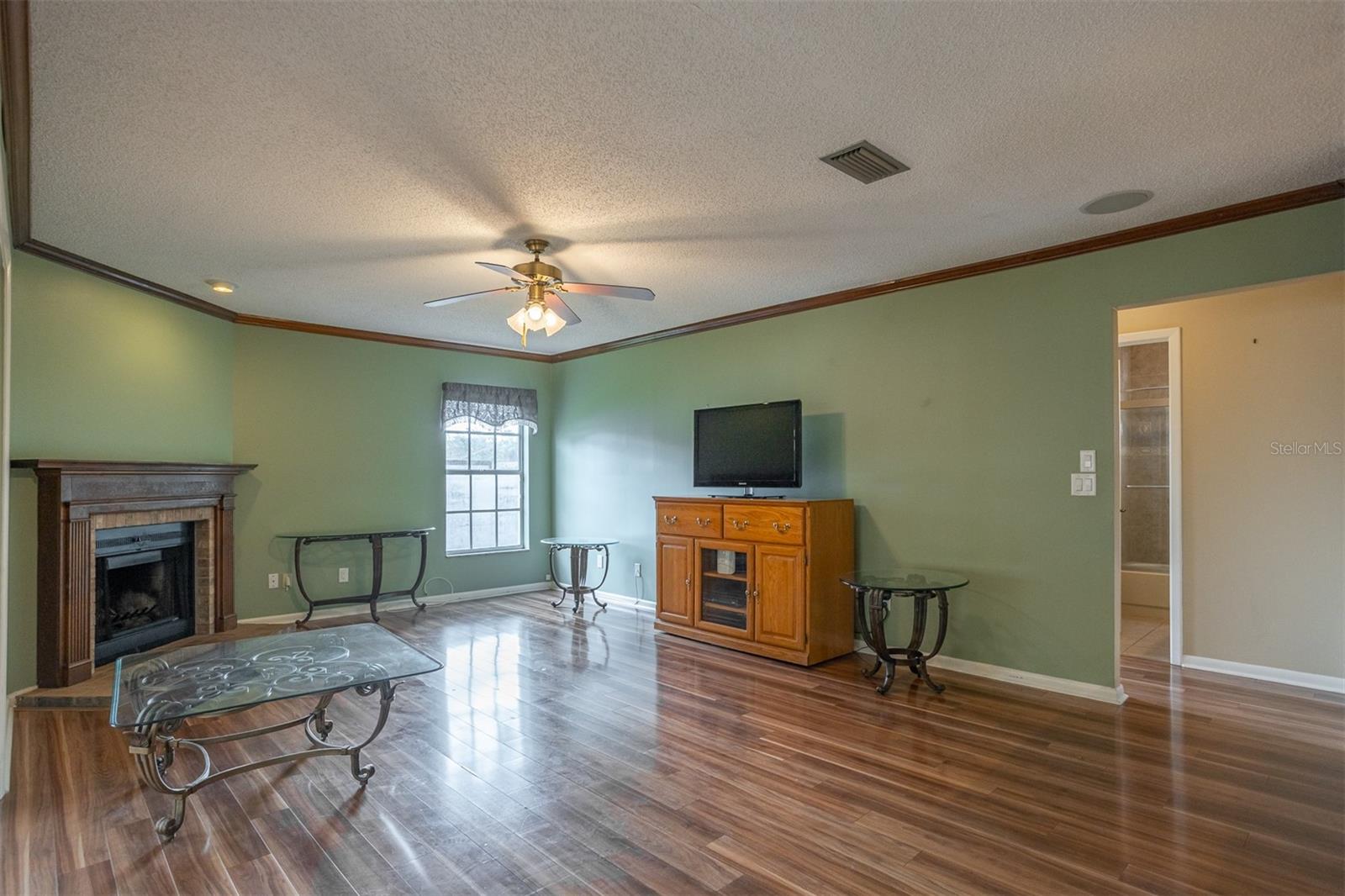 Image 15 of 39 For 8639 Leighton Drive