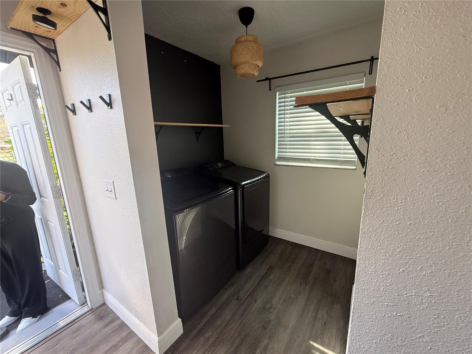 Image 23 of 26 For 7312 Obrien Street