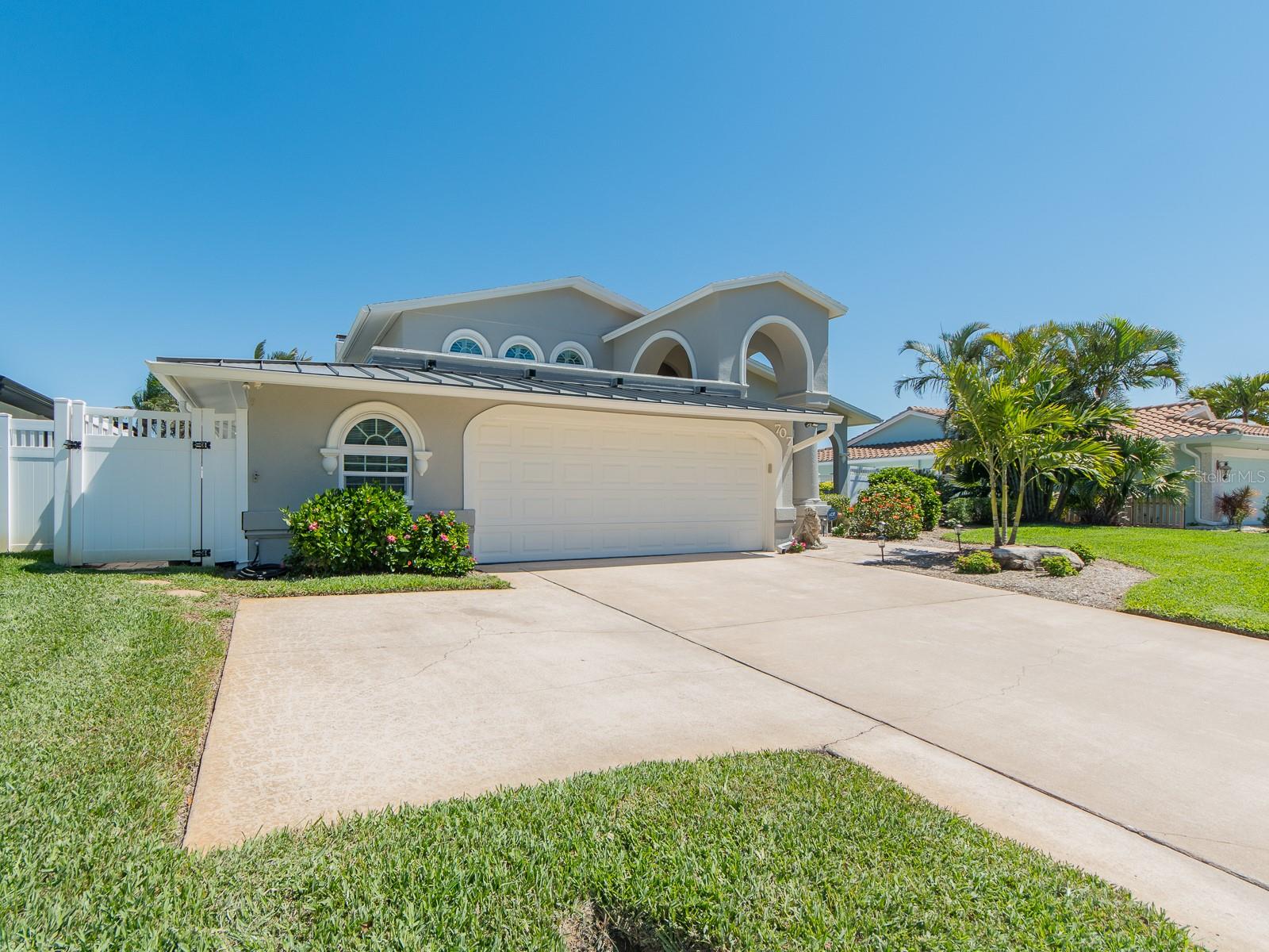 Details for 707 Snug Island, CLEARWATER BEACH, FL 33767
