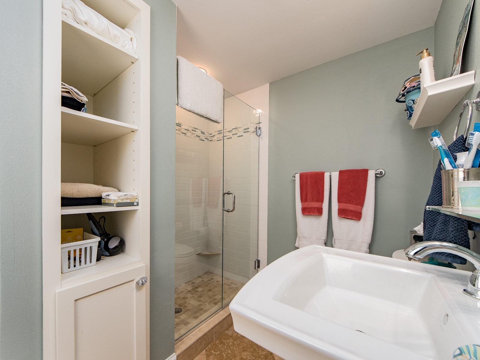 Image 12 of 69 For 707 Snug Island