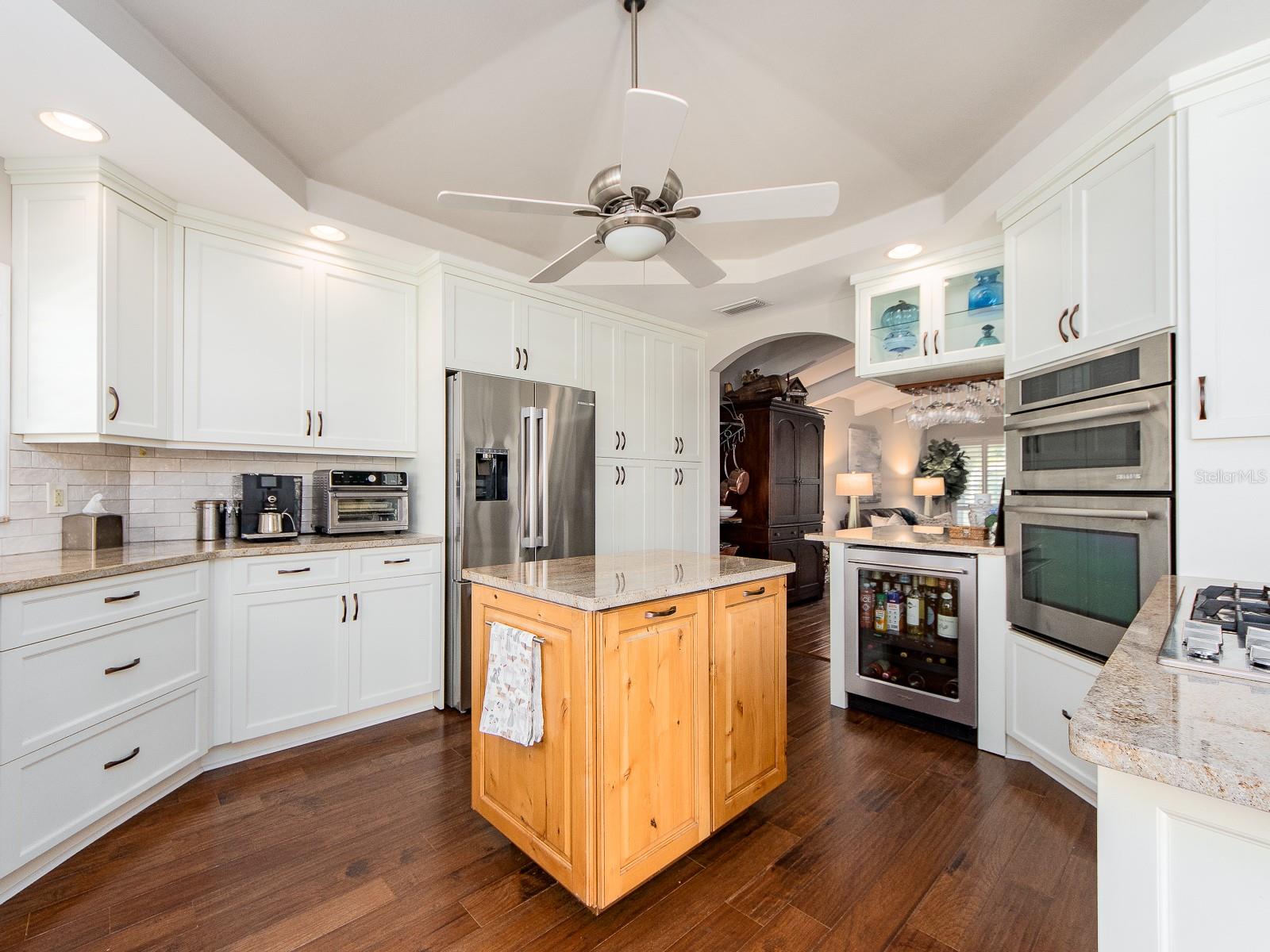 Image 28 of 69 For 707 Snug Island