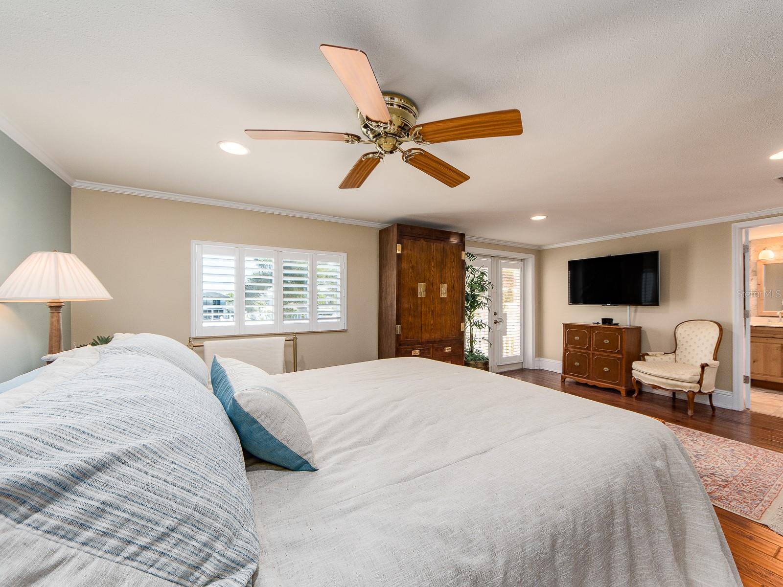 Image 37 of 69 For 707 Snug Island