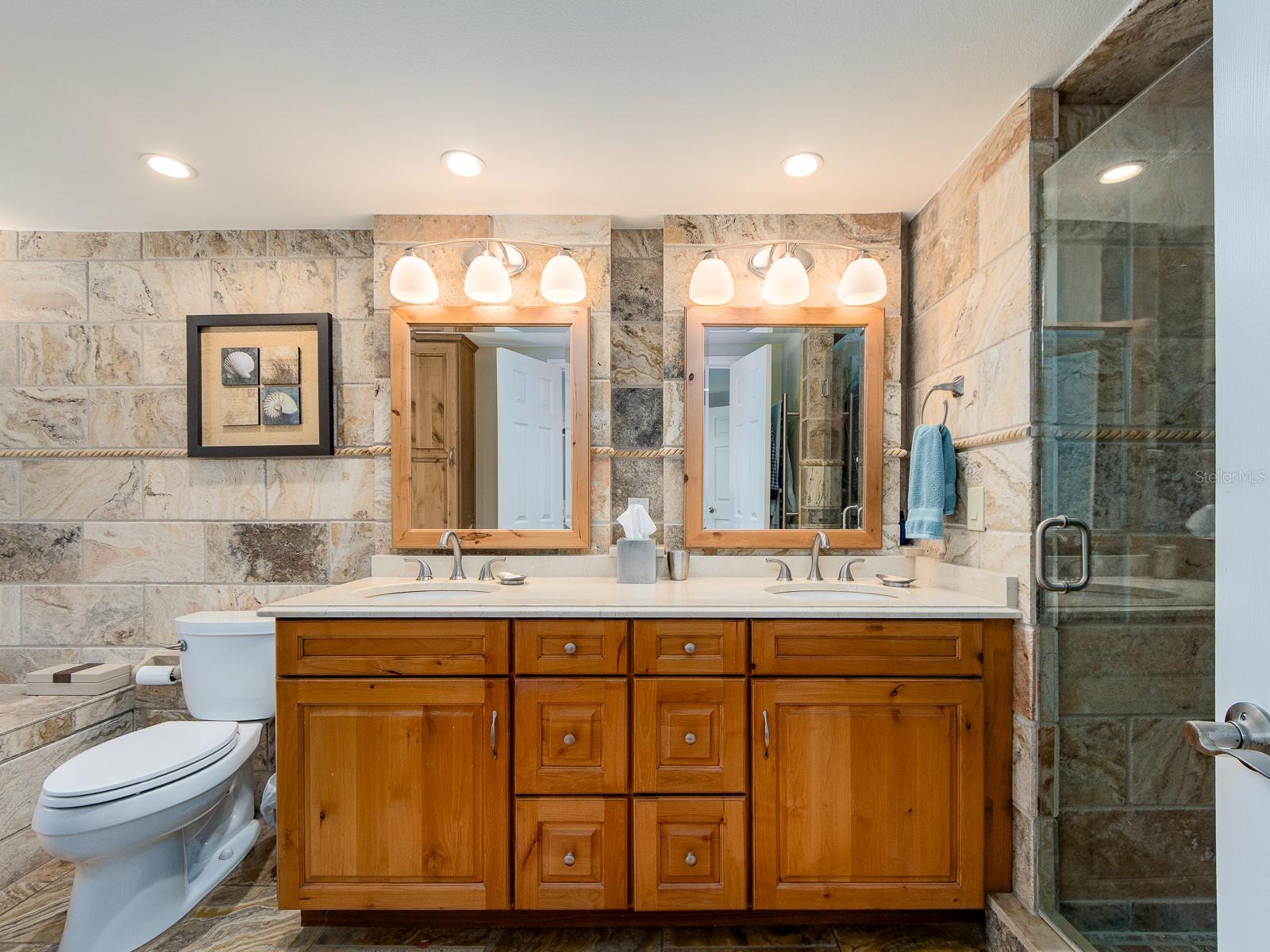 Image 42 of 69 For 707 Snug Island