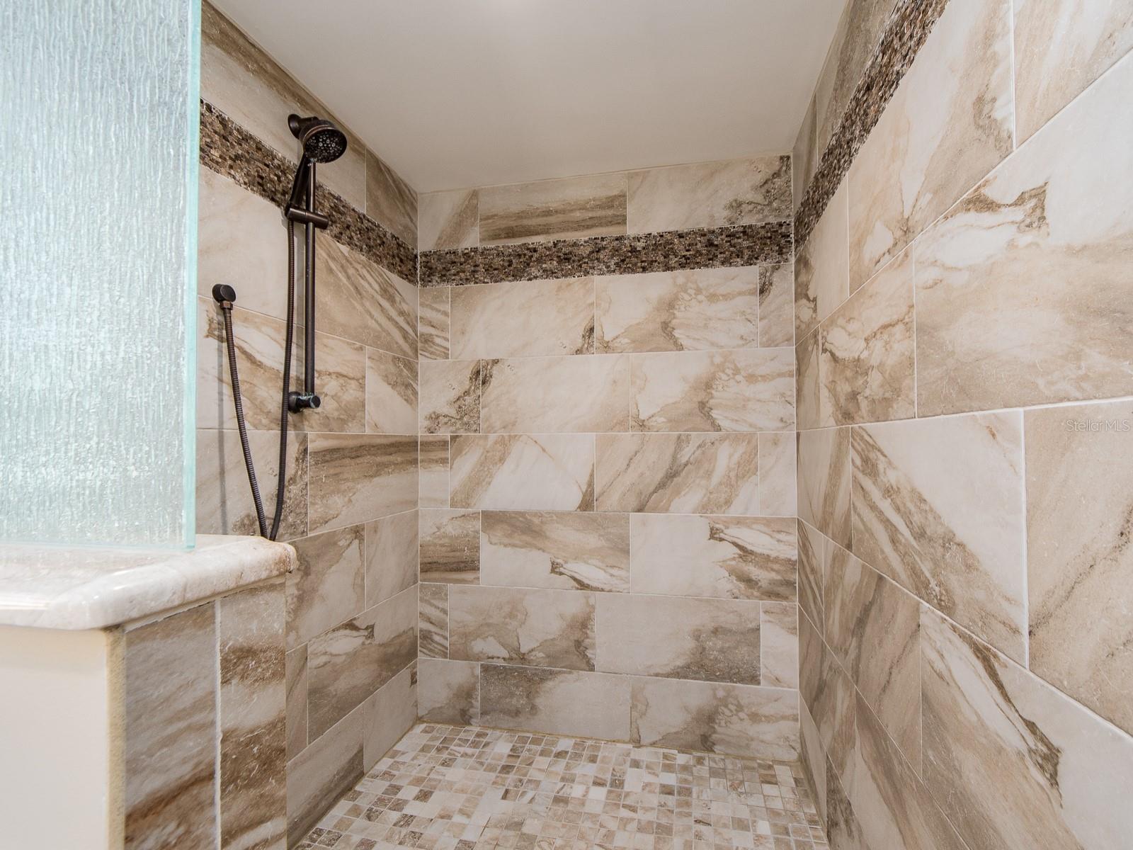 Image 48 of 69 For 707 Snug Island