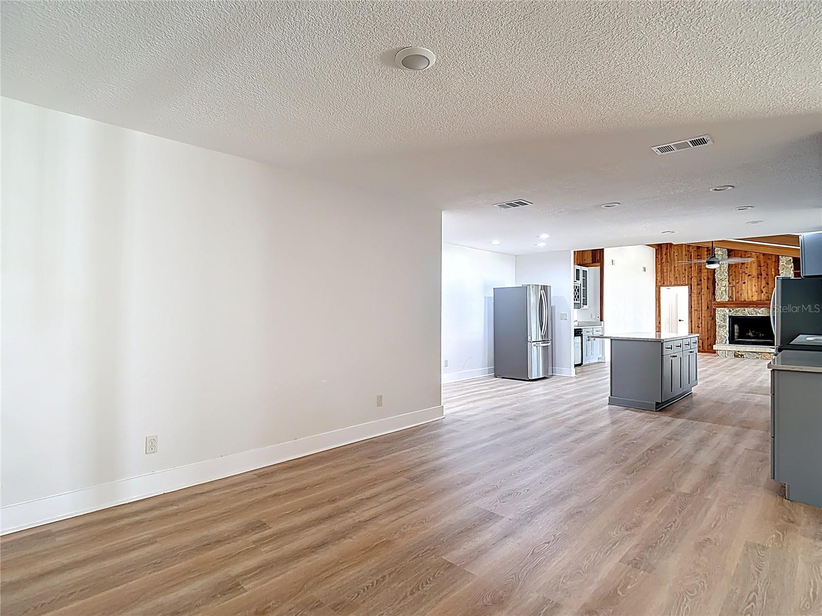 Image 15 of 88 For 4072 Belmoor Drive