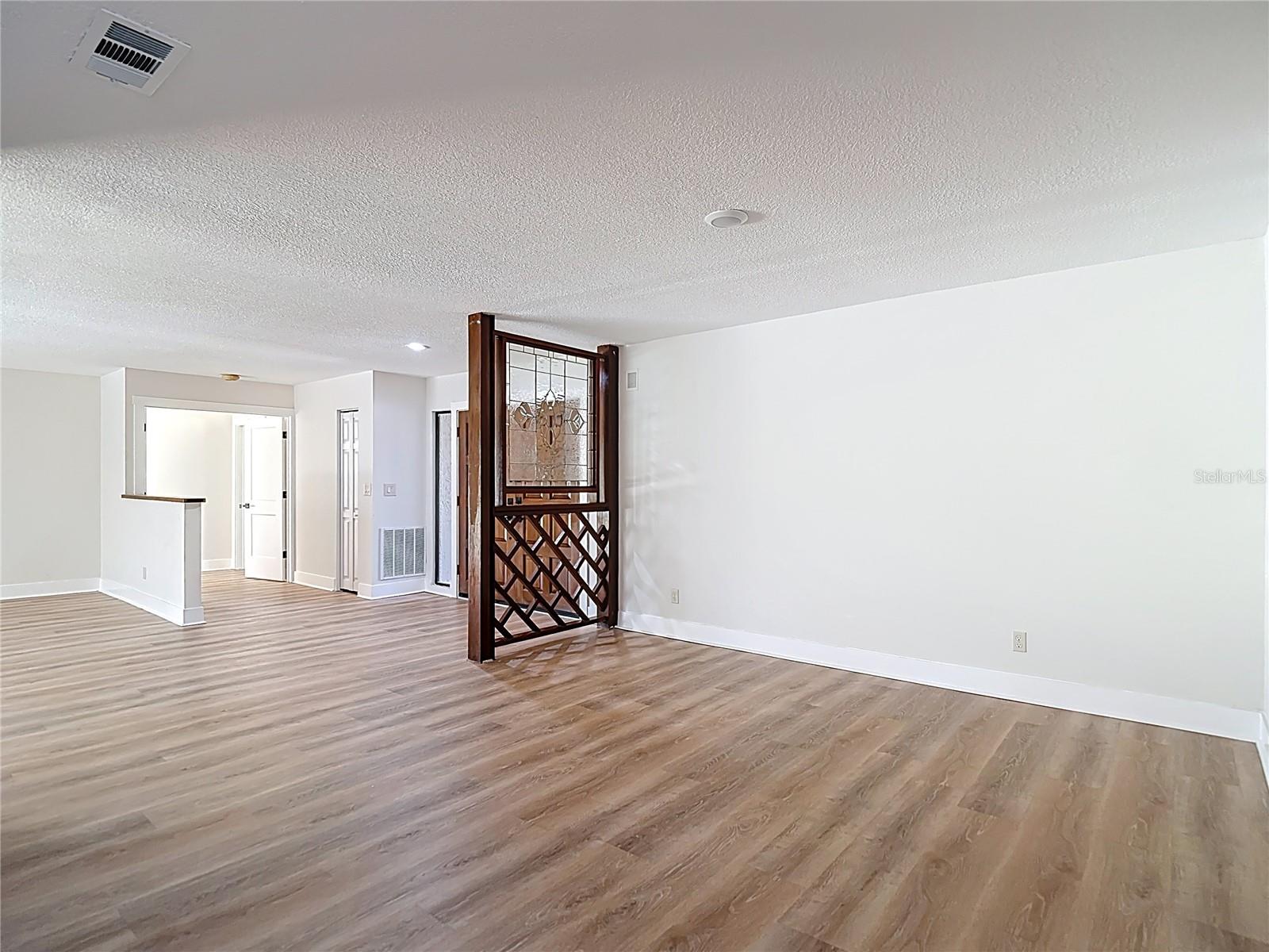 Image 17 of 88 For 4072 Belmoor Drive