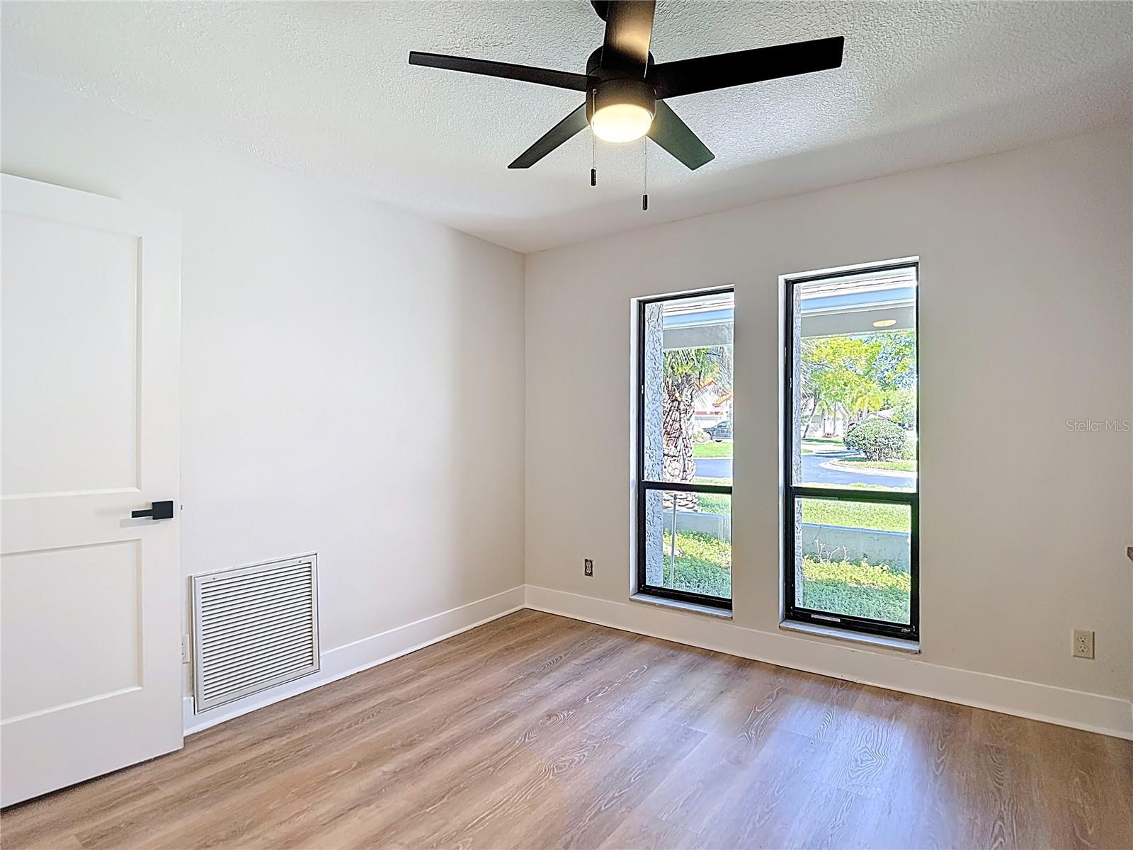 Image 49 of 88 For 4072 Belmoor Drive