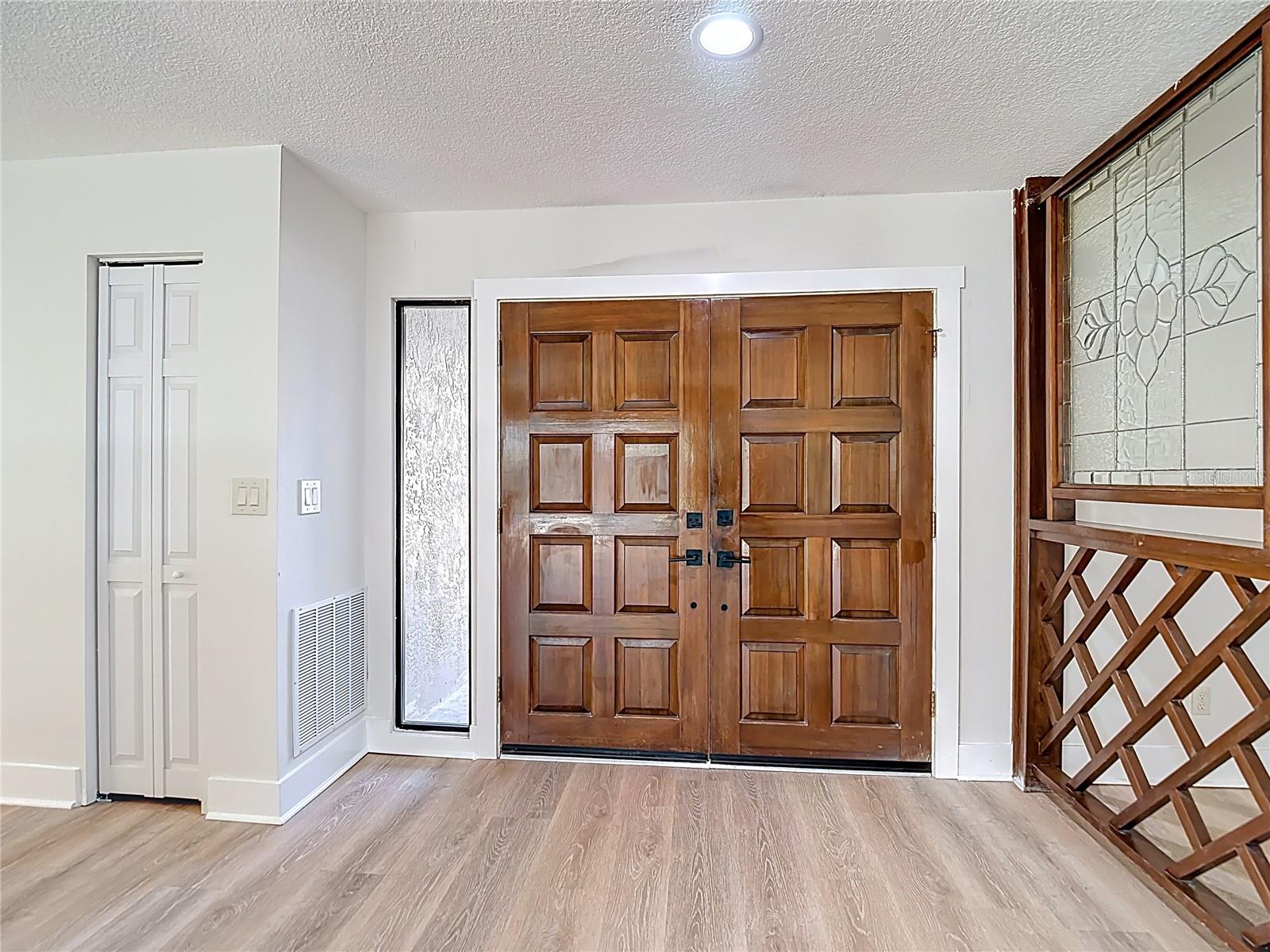 Image 7 of 88 For 4072 Belmoor Drive