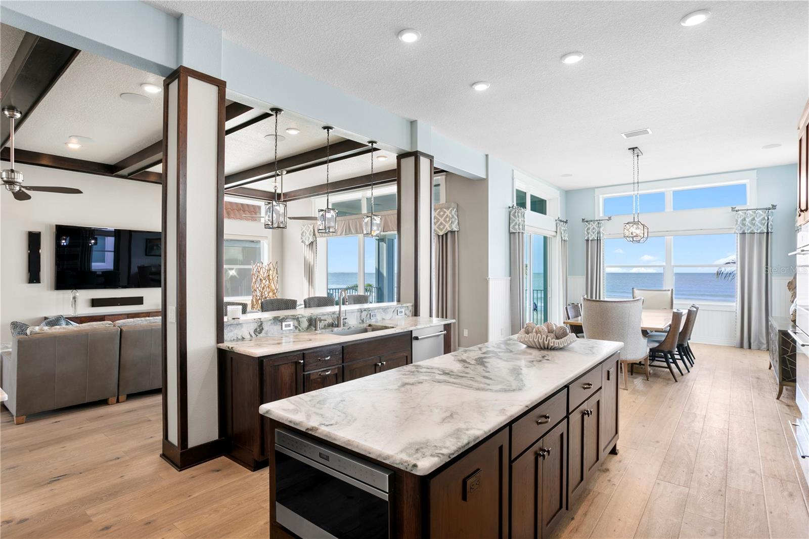 Image 14 of 92 For 15612 Gulf Boulevard