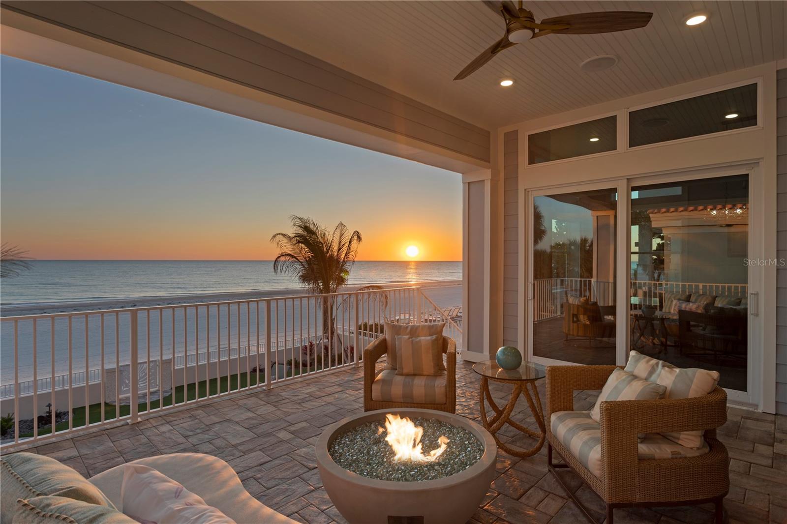 Image 20 of 92 For 15612 Gulf Boulevard