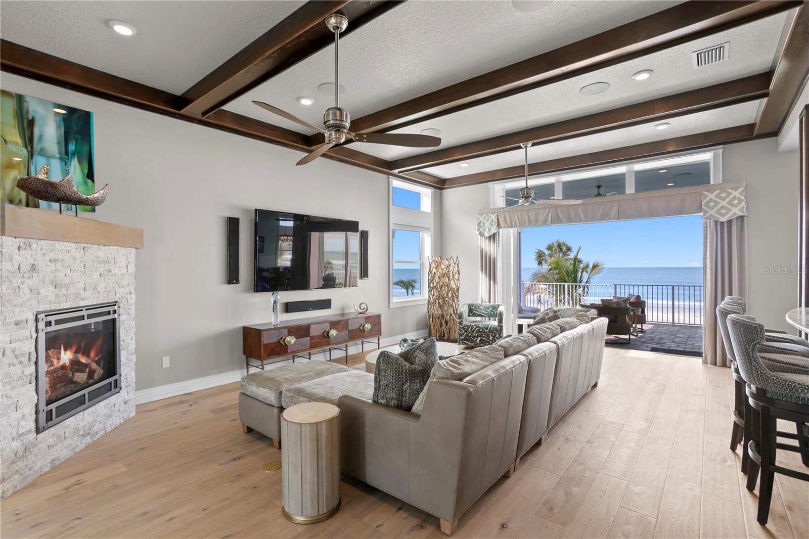 Image 26 of 92 For 15612 Gulf Boulevard