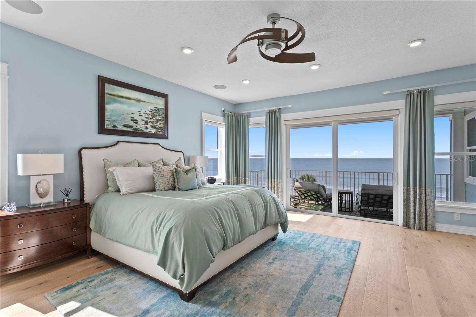 Image 33 of 92 For 15612 Gulf Boulevard