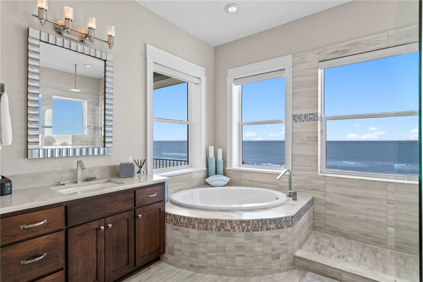 Image 40 of 92 For 15612 Gulf Boulevard