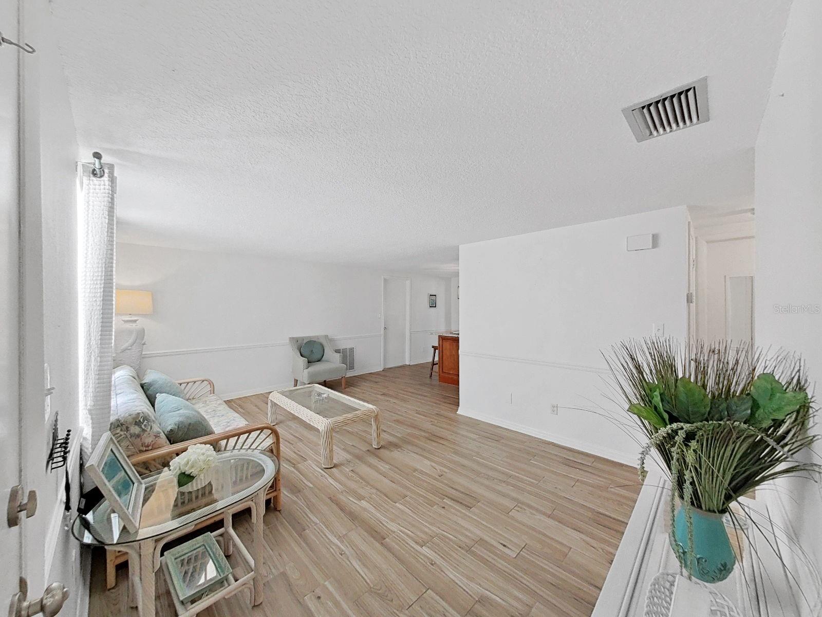 Image 12 of 31 For 2337 Hama Drive