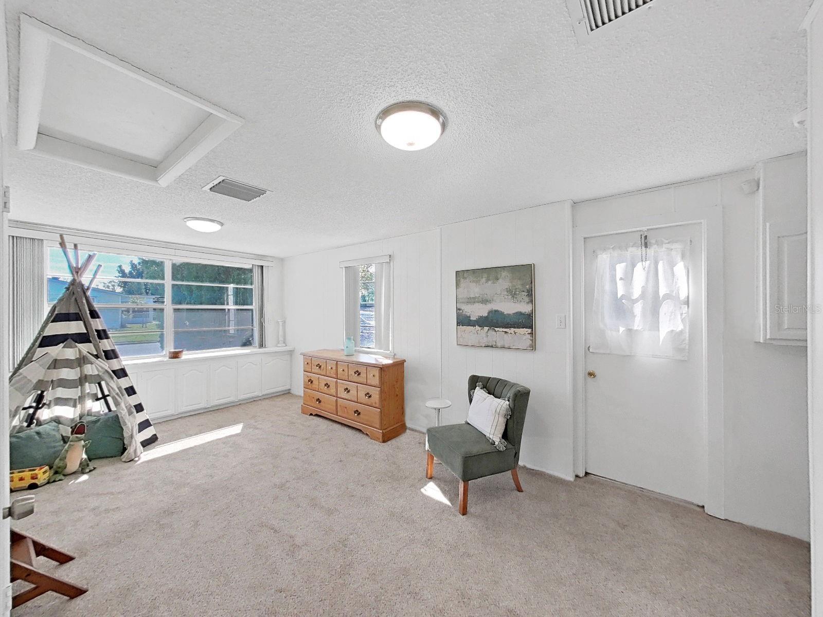 Image 7 of 31 For 2337 Hama Drive