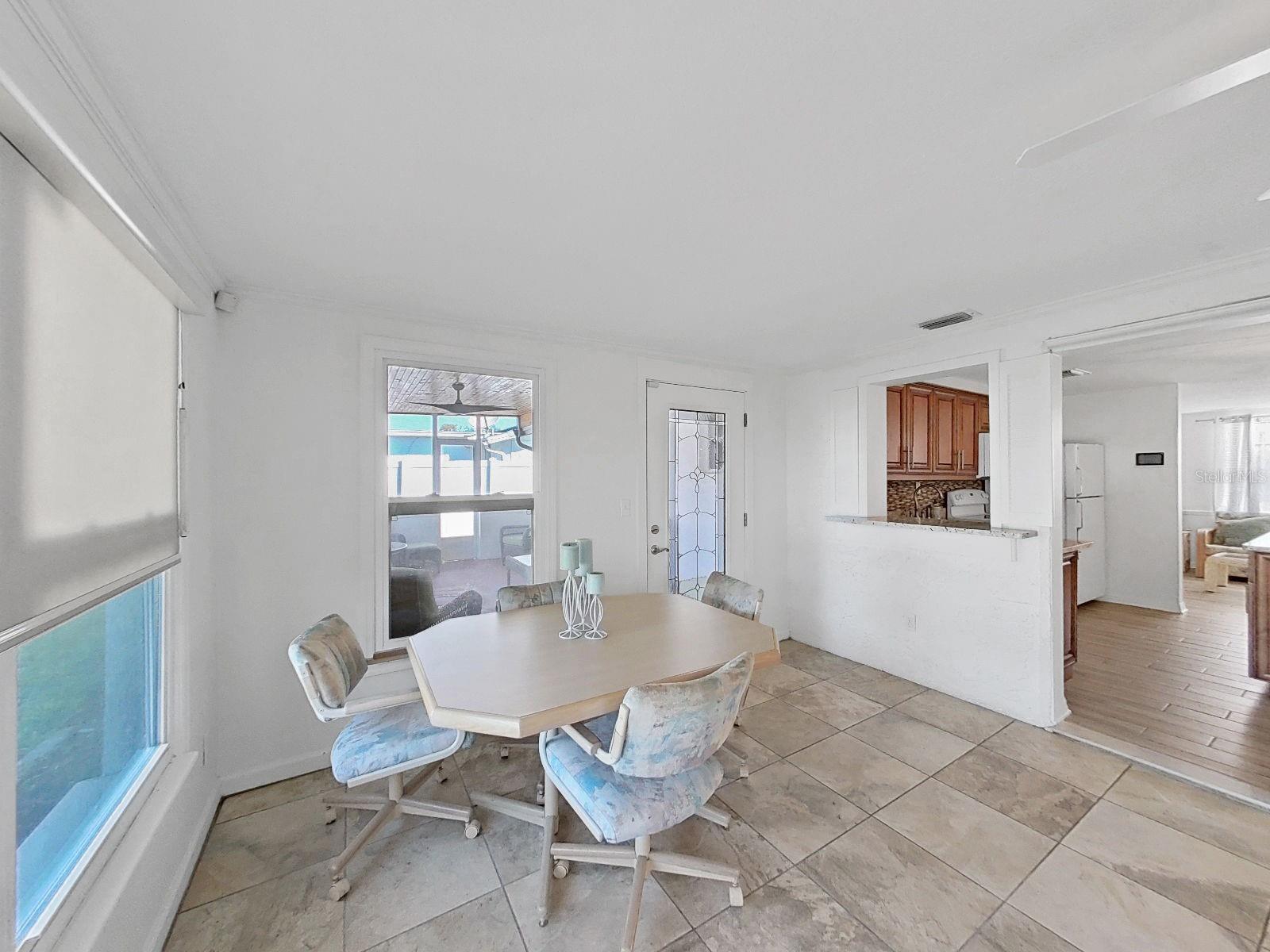 Image 8 of 31 For 2337 Hama Drive