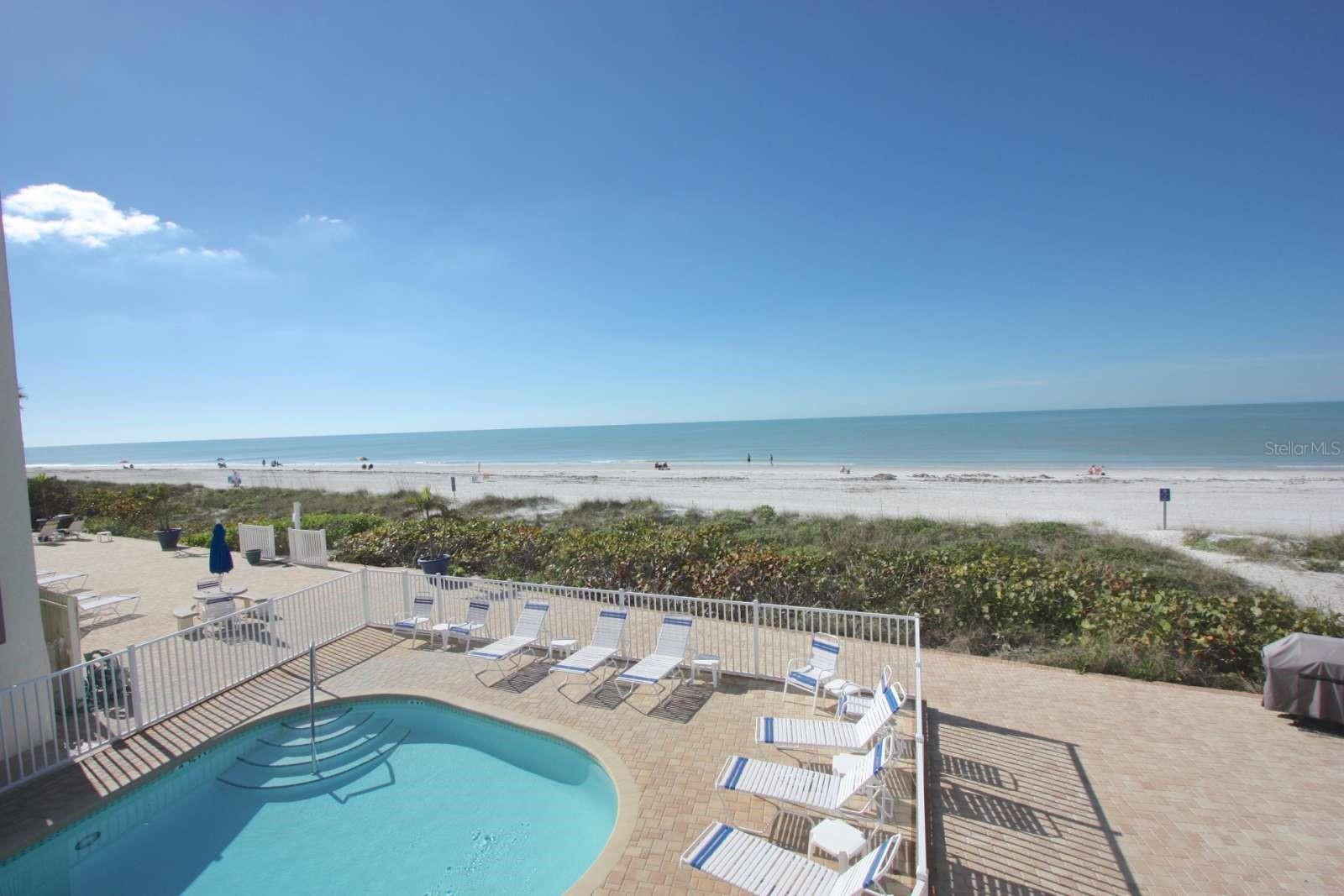 Image 3 of 28 For 3200 Gulf Boulevard 201