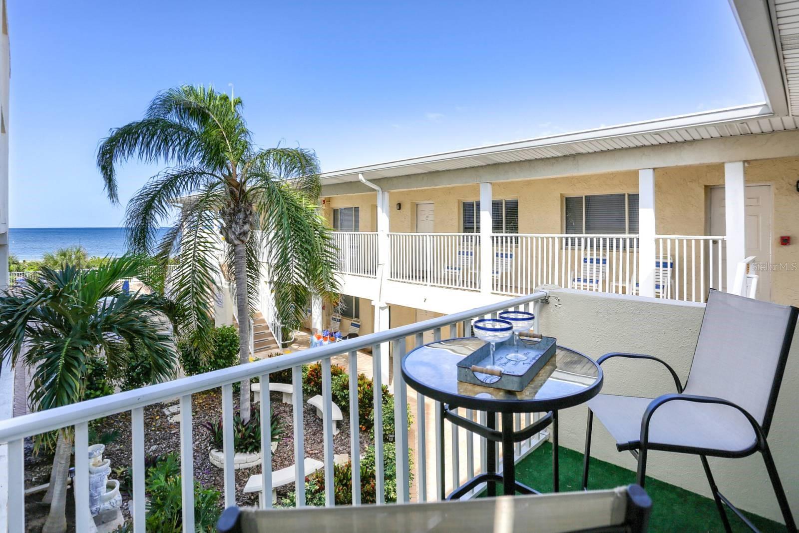 Image 4 of 28 For 3200 Gulf Boulevard 201