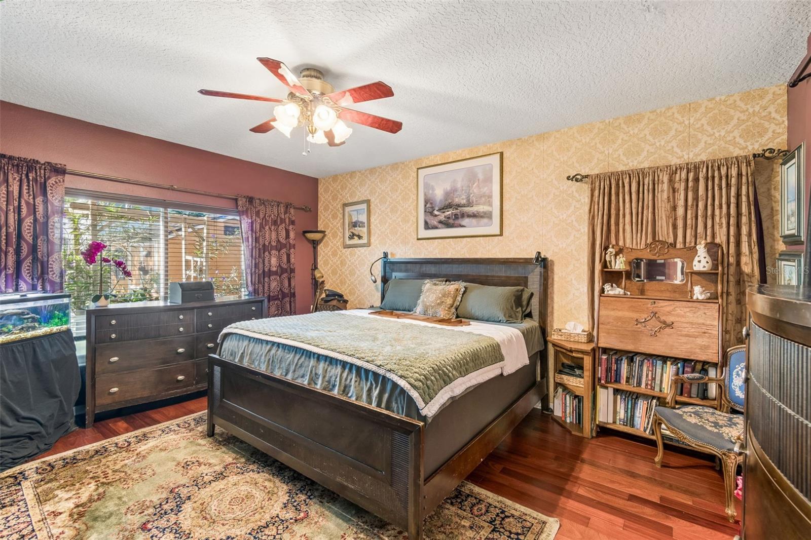 Image 14 of 56 For 9407 Chart House Court