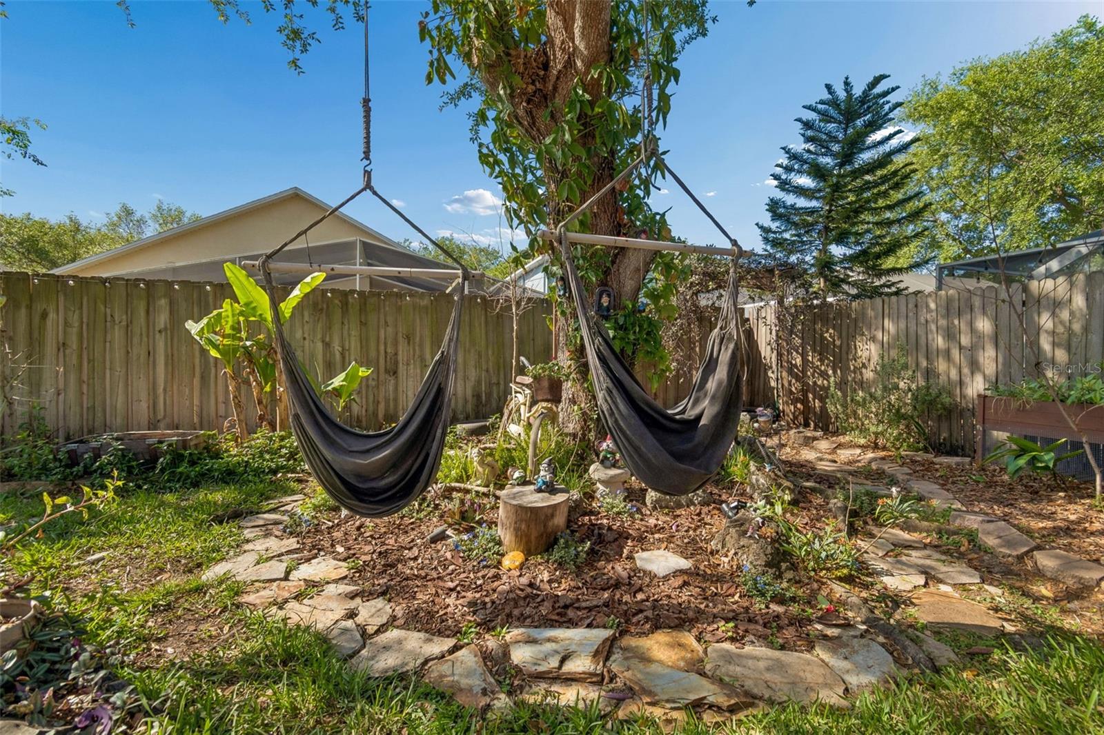 Image 35 of 56 For 9407 Chart House Court