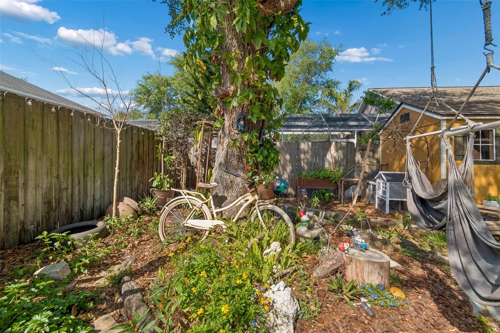 Image 39 of 56 For 9407 Chart House Court