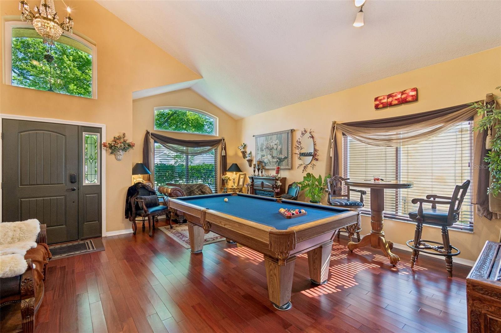 Image 4 of 56 For 9407 Chart House Court